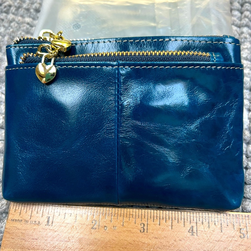 NWOT LEATHER WALLET💙 with gold colored findings (small hearts)